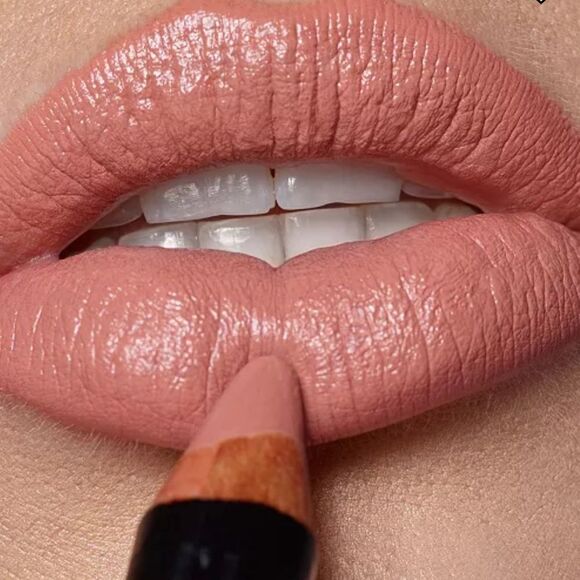 NWT-NUDESTIX
Cream Lip + Cheek Pencil— WHISPER - Picture 7 of 12